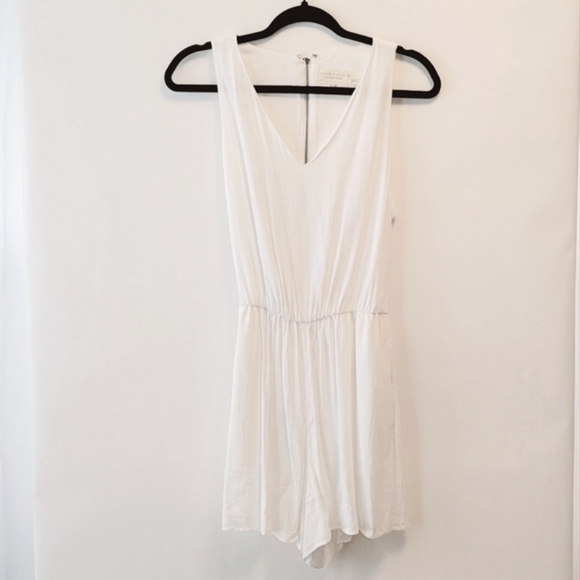 ALICE  + OLIVIA White Romper  Size 6 - Picture 9 of 13